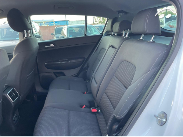 Kia Sportage  11