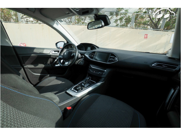Peugeot 308 1.2 PureTech S&S Style Pack EAT8 130 4