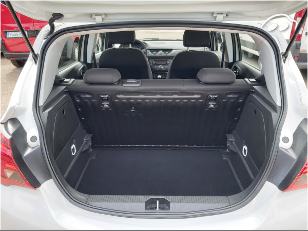 Opel Corsa 1.4  90 CV  Gasolina 8