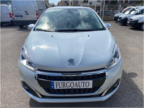 Peugeot 208 1.2 SIGNATURE  2