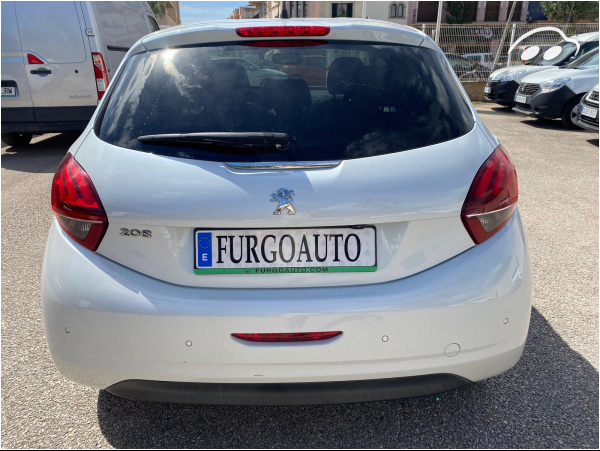 Peugeot 208 1.2 SIGNATURE  4