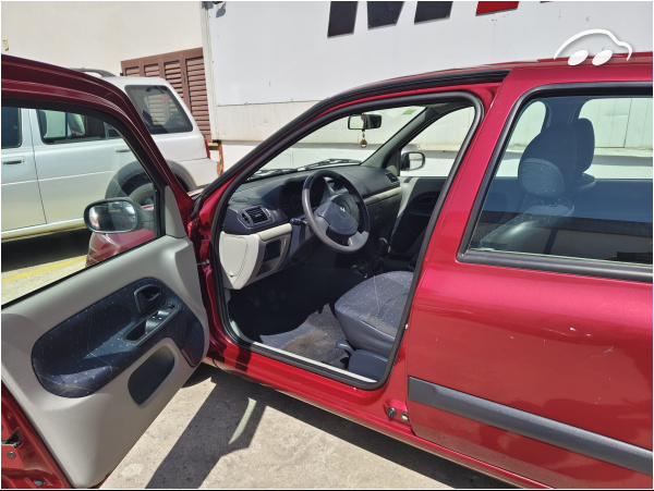 Renault Clio 1.5 7