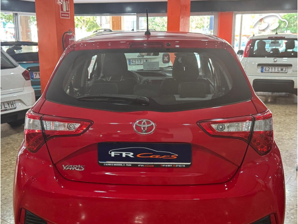 Toyota Yaris 1.0 ADVANCE  6