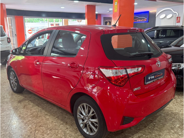Toyota Yaris 1.0 ADVANCE  5