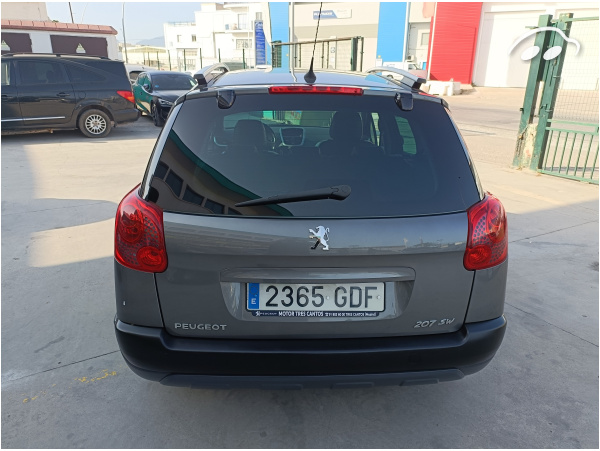 Peugeot 207 SW 1.6 HDI OutDoor 5
