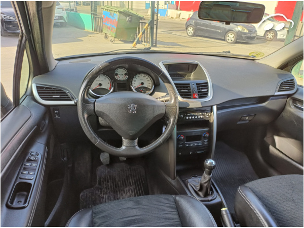 Peugeot 207 SW 1.6 HDI OutDoor 7