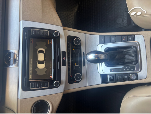 Volkswagen Passat  11