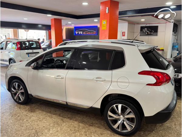 Peugeot 2008 1.6 EHDI ALLURE  4