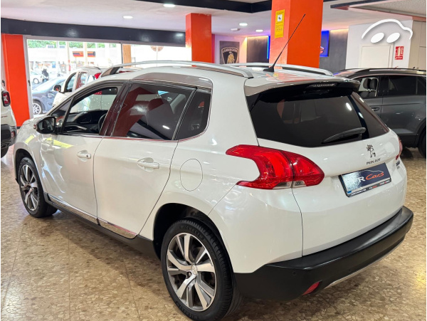 Peugeot 2008 1.6 EHDI ALLURE  7