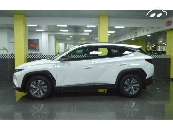 Hyundai Tucson 1.6 T-GDI HYBRID MAXX 4