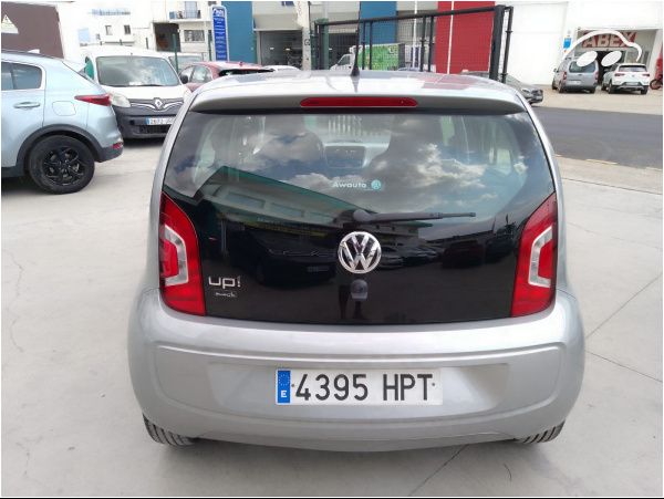 Volkswagen Up 1.0 High Line 5