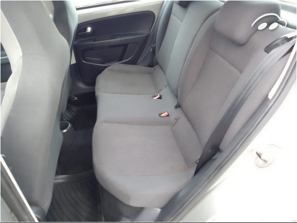 Volkswagen Up 1.0 High Line 10