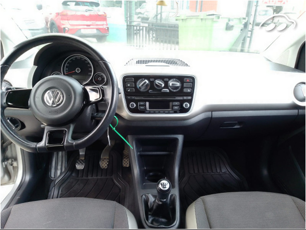 Volkswagen Up 1.0 High Line 7