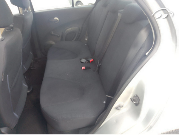 Nissan Micra 1.2 Acenta 8