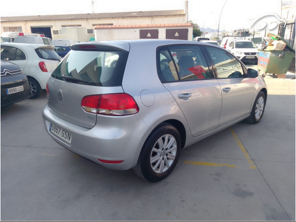 Volkswagen Golf 1.6 TDI Golf VI 4