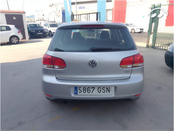 Volkswagen Golf 1.6 TDI Golf VI 5