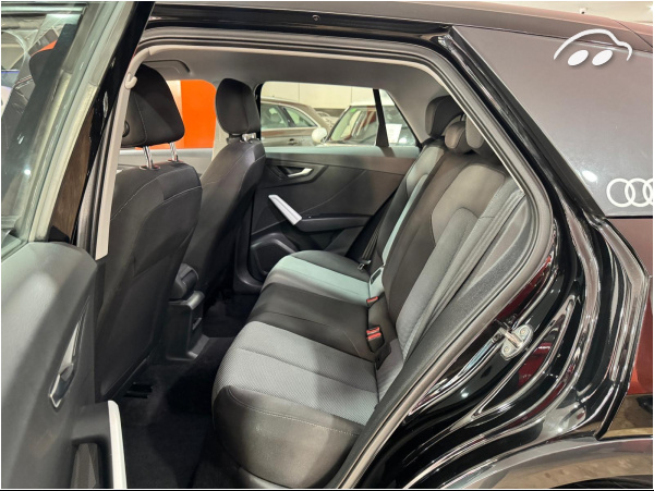 Audi Q2 1.6 SPORT 10