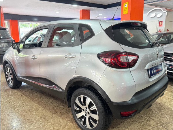 Renault Captur LIMITED TCE  6