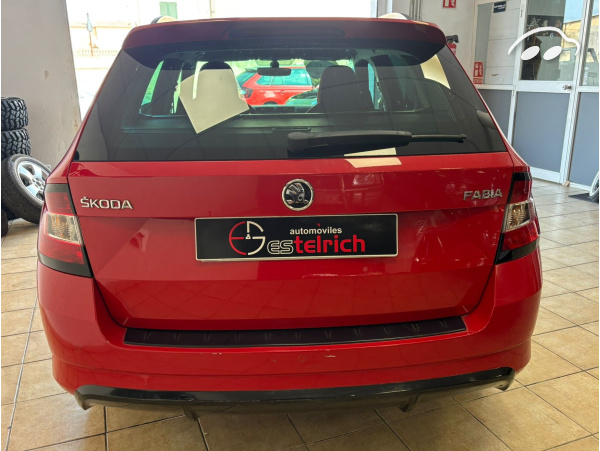 Skoda Fabia  12