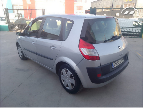 Renault Scénic 1.9 DCI 4