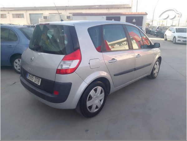 Renault Scénic 1.9 DCI 6
