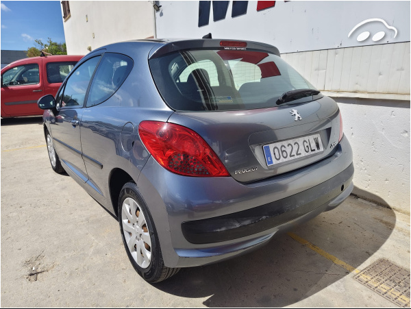 Peugeot 207 1.4 VTi 5