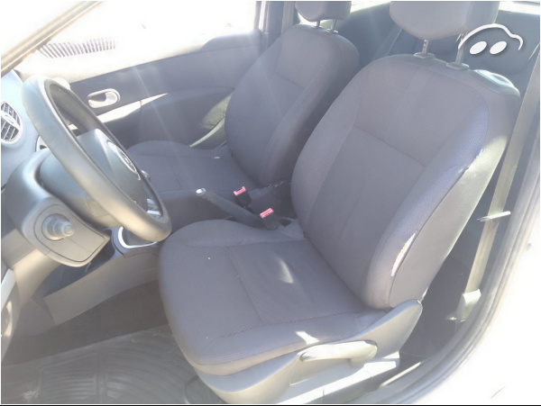Renault Clio 1.2 8