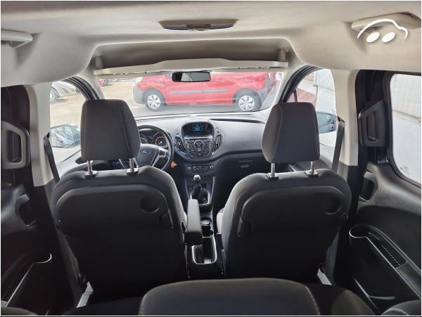 Ford Tourneo courier 1.0 10