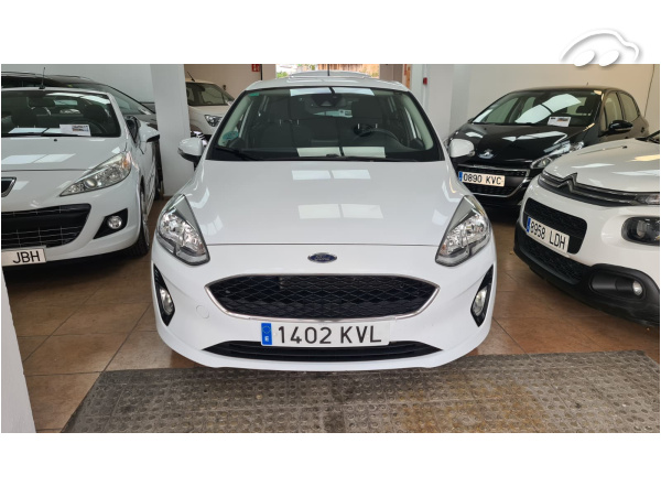 Ford Fiesta 4  puertas 5
