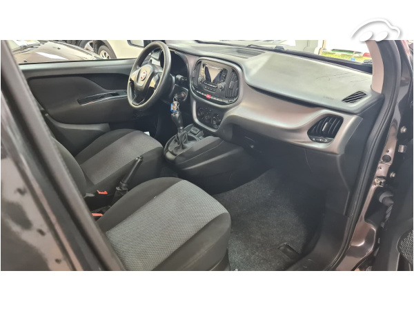 Fiat Doblo mixta 8