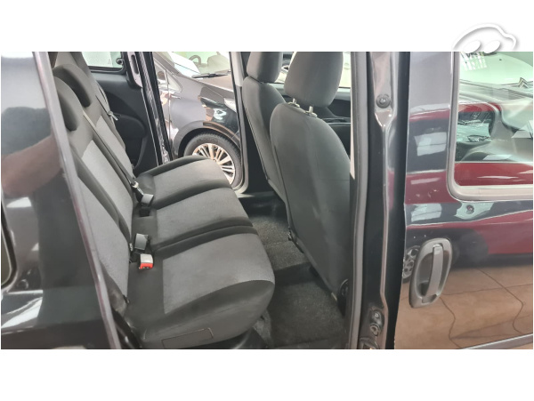 Fiat Doblo mixta 5