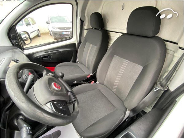 Fiat Fiorino CARGO 1.3 MJET 80CV ESTANTERIAS 9