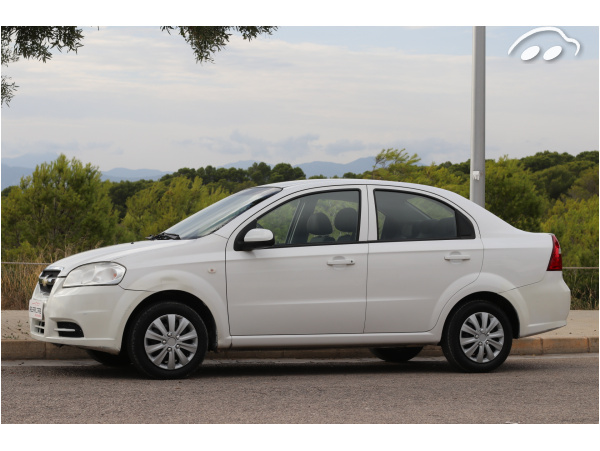 Chevrolet Aveo 1.4 16V 8