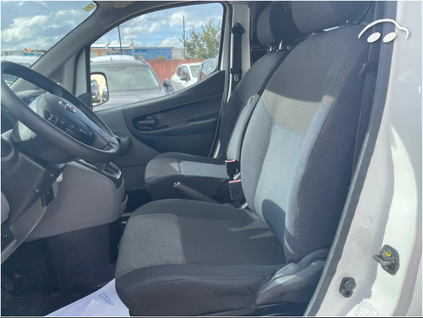 Nissan Nv200 FURGON  7