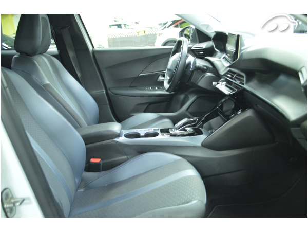 Peugeot 2008 1.2 ALLURE 130 S&S 6