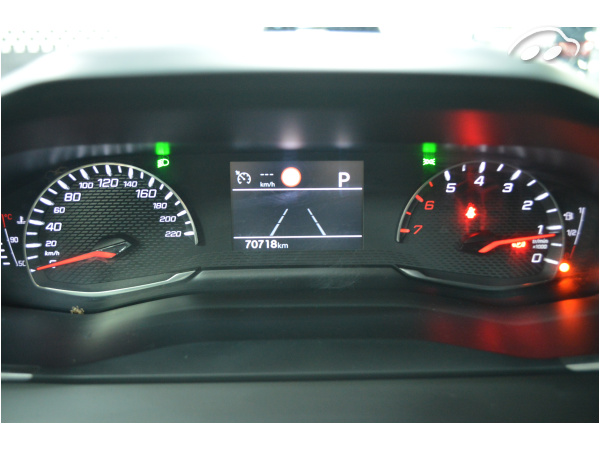 Peugeot 2008 1.2 ALLURE 130 S&S 8