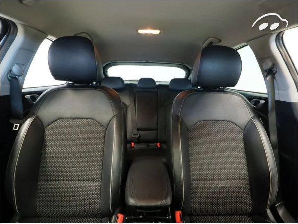 Kia XCeed 1.6 MHEV IMT TECH DCT 136CV 4