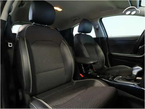 Kia XCeed 1.6 MHEV IMT TECH DCT 136CV 11