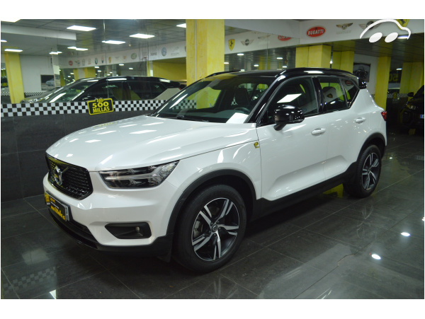 Volvo Xc40 2.0 B4 RDESIGN AWD 2