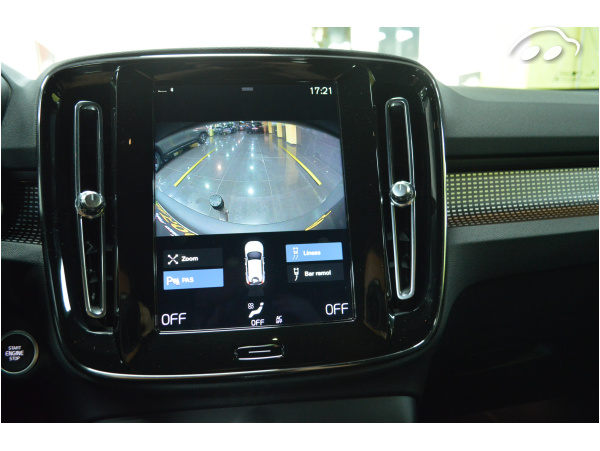 Volvo Xc40 2.0 B4 RDESIGN AWD 9