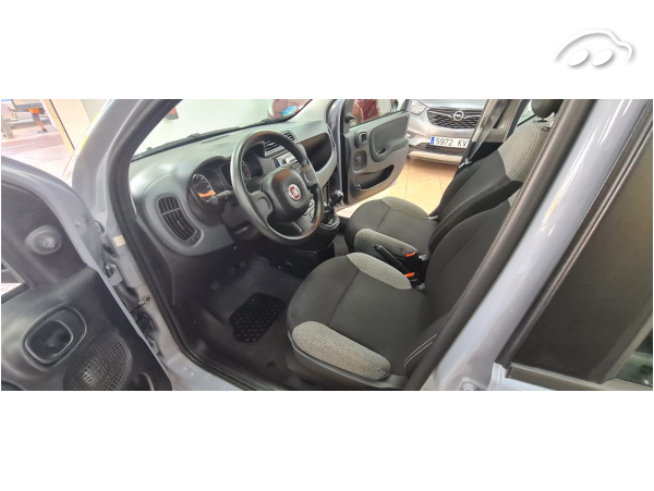 Fiat Panda hibrido 9