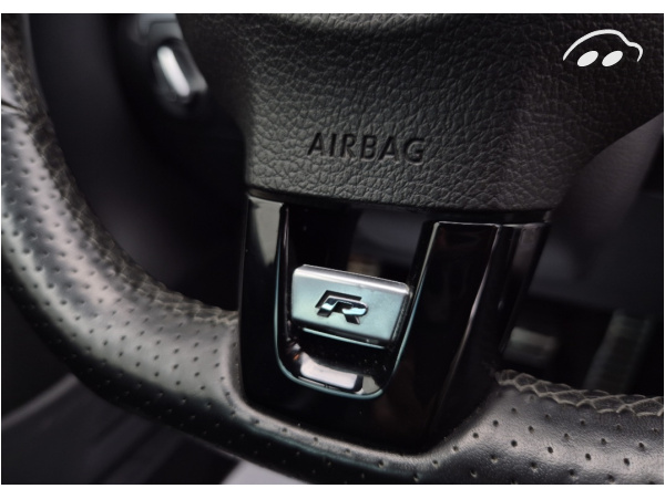 Volkswagen Golf GOLF R 6