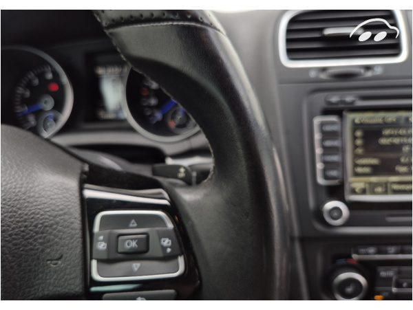 Volkswagen Golf GOLF R 9