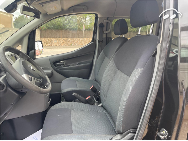 Nissan Nv200  8