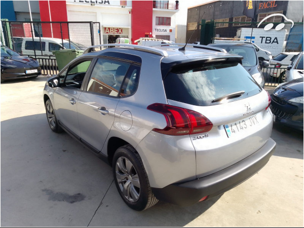 Peugeot 2008 1.6 HDI  5