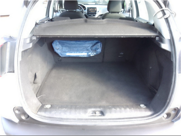 Peugeot 2008 1.6 HDI  12