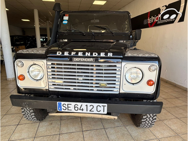 Land Rover Defender  3