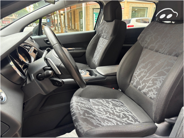 Peugeot 3008  4