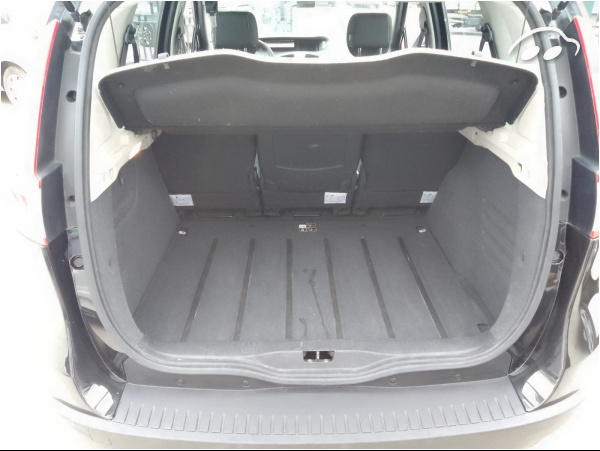 Renault Scénic 1.5 DCI  11