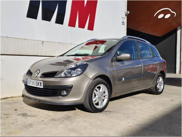 Renault Clio 1.5 GRAND TOUR 1